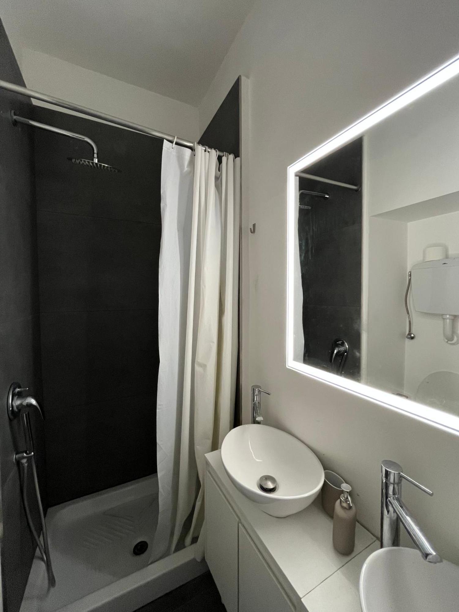 Porta Susa Rooms - Camere Porta Susa Турин Экстерьер фото